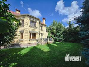 Коттедж 427м&sup2;, 3-этажный, участок 10 сот.  