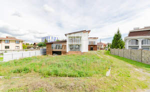 Дом 810м&sup2;, 2-этажный, участок 8 сот.  