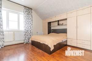 Коттедж 235м², 2-этажный, участок 7 сот.  