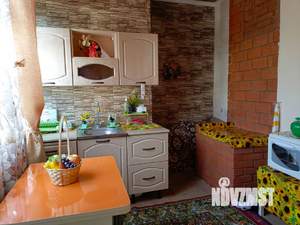 Дом 64м&sup2;, 2-этажный, участок 4 сот.  