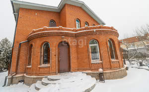 Дом 370м&sup2;, 3-этажный, участок 12 сот.  