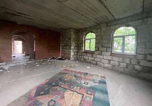 Дом 400м&sup2;, 3-этажный, участок 8 сот.  