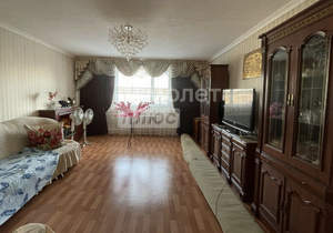 Дом 299м&sup2;, 2-этажный, участок 21 сот.  