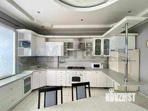 Дом 507м&sup2;, 3-этажный, участок 13 сот.  