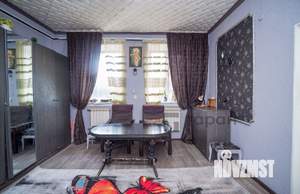 Коттедж 300м&sup2;, 2-этажный, участок 6 сот.  