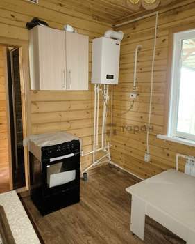 Дом 61м&sup2;, 2-этажный, участок 3 сот.  