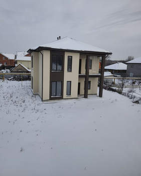 Дом 185м&sup2;, 2-этажный, участок 9 сот.  