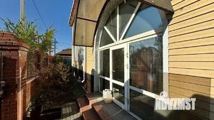 Дом 427м&sup2;, 3-этажный, участок 4 сот.  