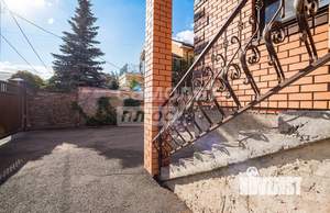 Дом 450м², 3-этажный, участок 6 сот.  