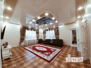 Коттедж 300м&sup2;, 1-этажный, участок 6 сот.  