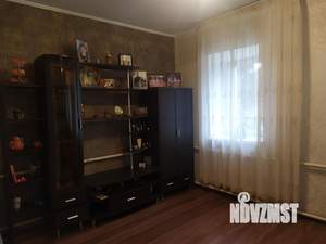 Коттедж 325м², 3-этажный, участок 6 сот.  