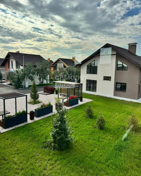 Дом 150м², 2-этажный, участок 5 сот.  