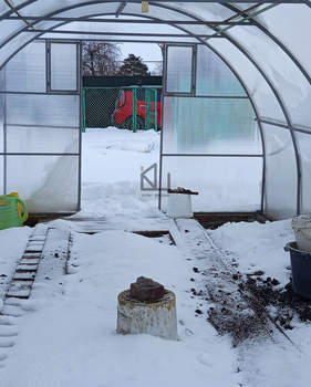 Дом 30м&sup2;, 2-этажный, участок 6 сот.  