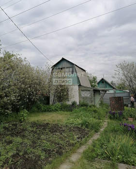 Дом 30м², 2-этажный, участок 5 сот.  