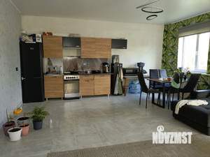 Дом 145м&sup2;, 2-этажный, участок 3 сот.  