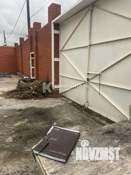 Дом 301м&sup2;, 3-этажный, участок 468 сот.  