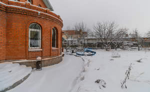 Дом 370м&sup2;, 3-этажный, участок 12 сот.  