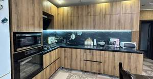 Дом 442м&sup2;, 3-этажный, участок 6 сот.  