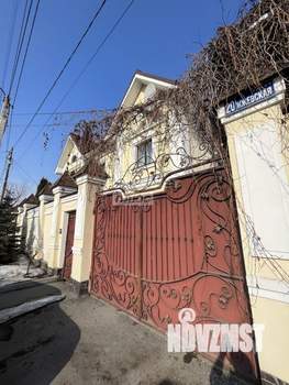 Коттедж 551м², 3-этажный, участок 6 сот.  