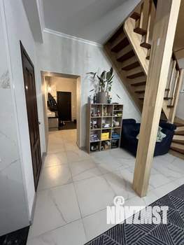 Коттедж 320м&sup2;, 2-этажный, участок 11 сот.  