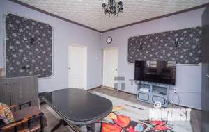 Коттедж 300м&sup2;, 2-этажный, участок 6 сот.  