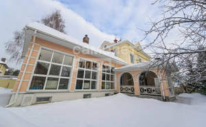 Дом 338м&sup2;, 3-этажный, участок 8 сот.  