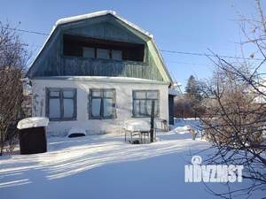 Дом 40м&sup2;, 2-этажный, участок 6 сот.  