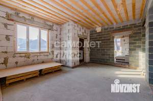 Дом 181м&sup2;, 2-этажный, участок 4 сот.  