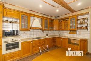 Дом 177м&sup2;, 2-этажный, участок 6 сот.  