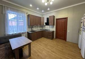 Дом 111м&sup2;, 1-этажный, участок 6 сот.  