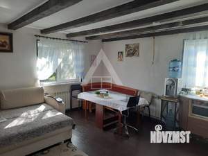 Дом 100м&sup2;, 2-этажный, участок 4 сот.  