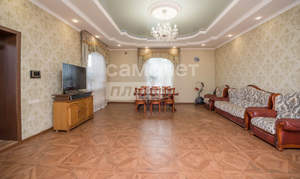 Дом 450м², 3-этажный, участок 6 сот.  