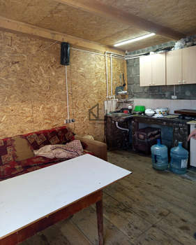 Дом 30м&sup2;, 2-этажный, участок 5 сот.  