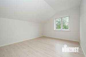 Дом 130м&sup2;, 2-этажный, участок 5 сот.  