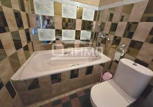 Дом 145м&sup2;, 2-этажный, участок 6 сот.  