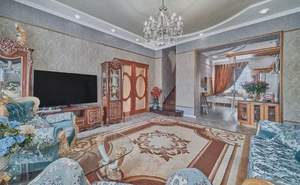 Дом 410м², 3-этажный, участок 6 сот.  