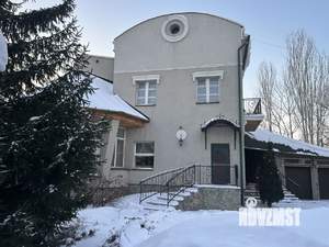 Коттедж 480м&sup2;, 3-этажный, участок 14 сот.  