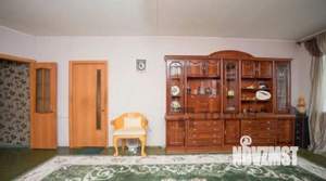 Коттедж 300м&sup2;, 2-этажный, участок 6 сот.  