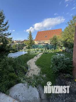 Дом 251м&sup2;, 3-этажный, участок 6 сот.  