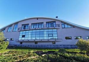 Дом 920м&sup2;, 2-этажный, участок 19 сот.  