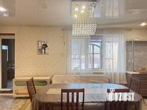 Дом 184м&sup2;, 2-этажный, участок 8 сот.  