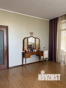 Коттедж 390м², 2-этажный, участок 16 сот.  