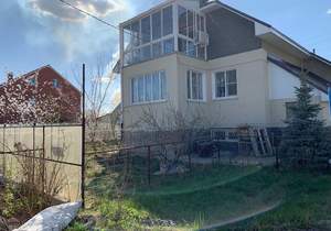 Дом 305м&sup2;, 3-этажный, участок 12 сот.  