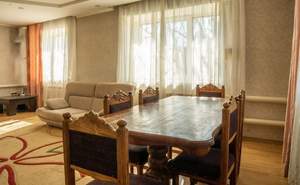 Дом 227м&sup2;, 3-этажный, участок 4 сот.  