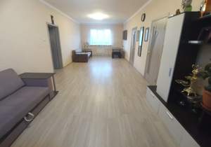 Дом 240м&sup2;, 2-этажный, участок 4 сот.  