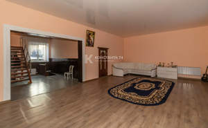 Дом 450м&sup2;, 3-этажный, участок 570 сот.  