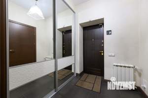 Таунхаус 239м&sup2;, 3-этажный, участок 1 сот.  