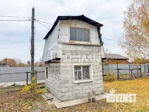 Дом 30м&sup2;, 2-этажный, участок 6 сот.  