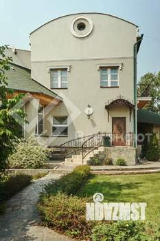 Коттедж 480м&sup2;, 3-этажный, участок 14 сот.  