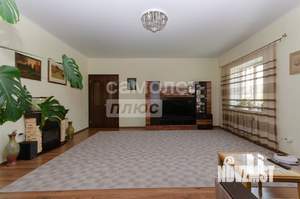 Коттедж 238м&sup2;, 3-этажный, участок 6 сот.  